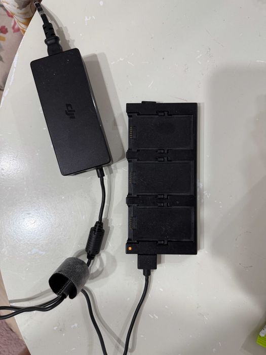 drona DJI SPARK in stare perfecta