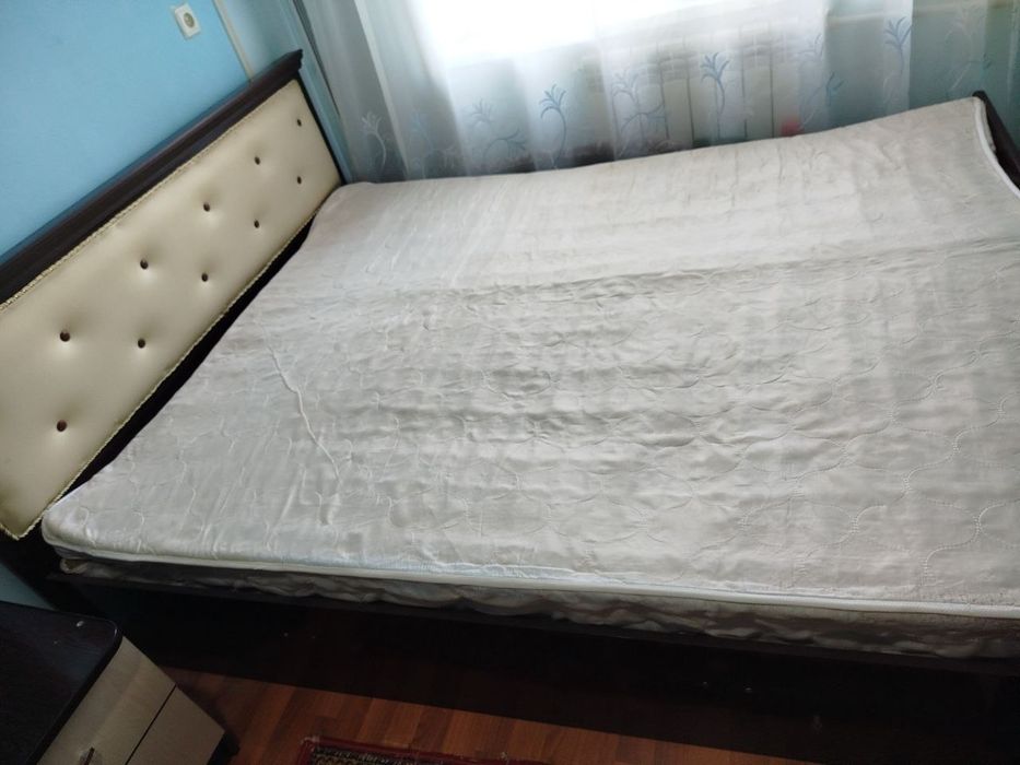 Спальный мебель в отличном состоянии