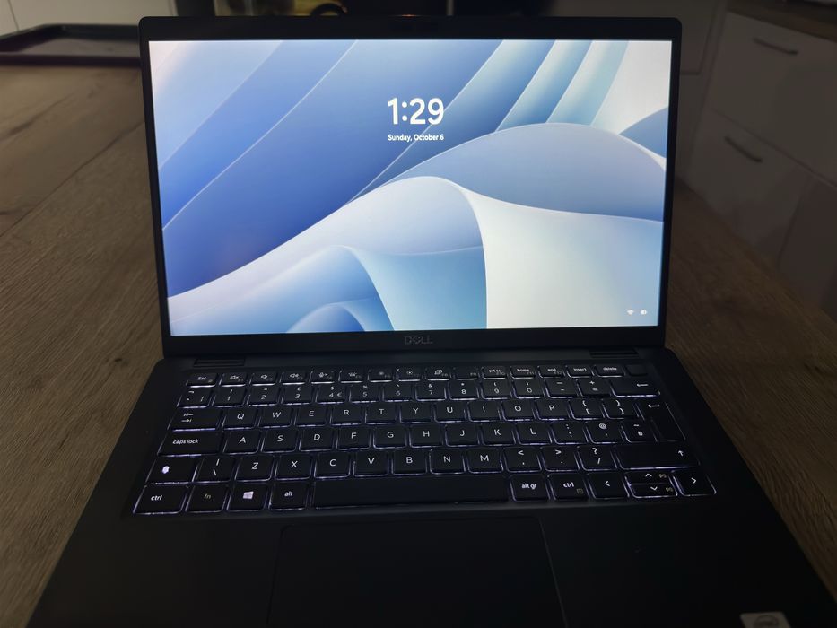 Dell 7410 i7 10’th gen, 16 gb ram