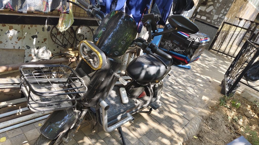 Elektro skuter yaxshi sastayannada