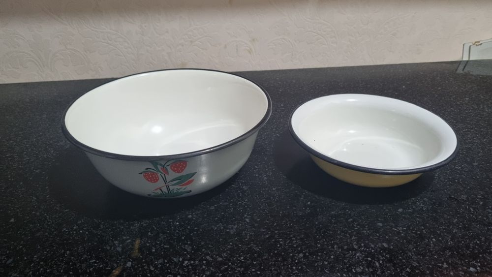 Чашки эмалированные советские