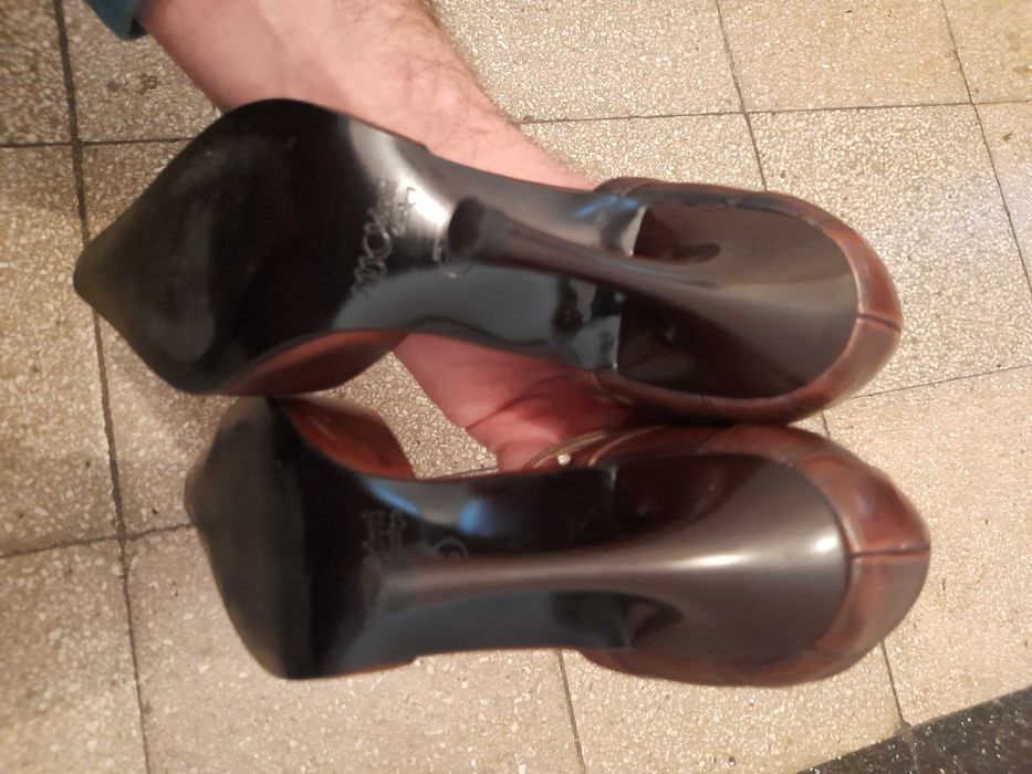 Vand pantofi dama din piele