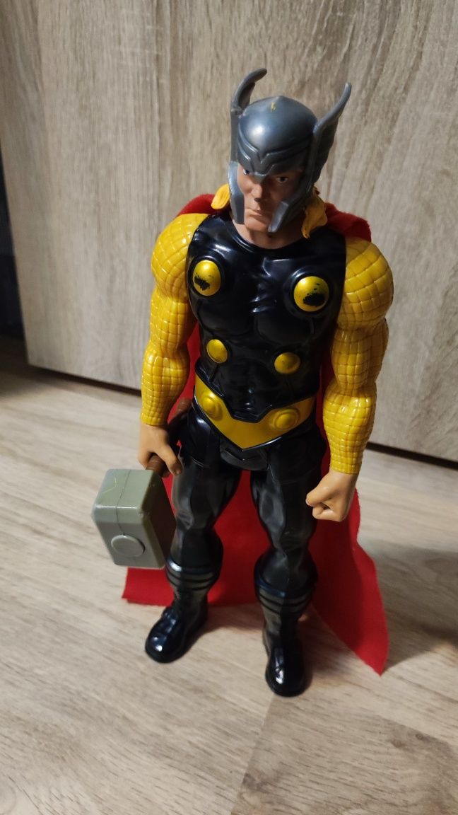 Figurina Thor 30 cm