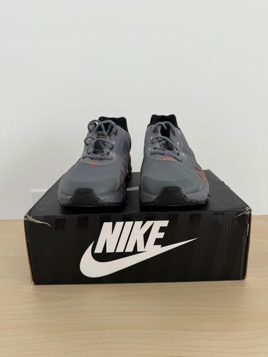 Adidasi Nike Air Max DN mărimea 43