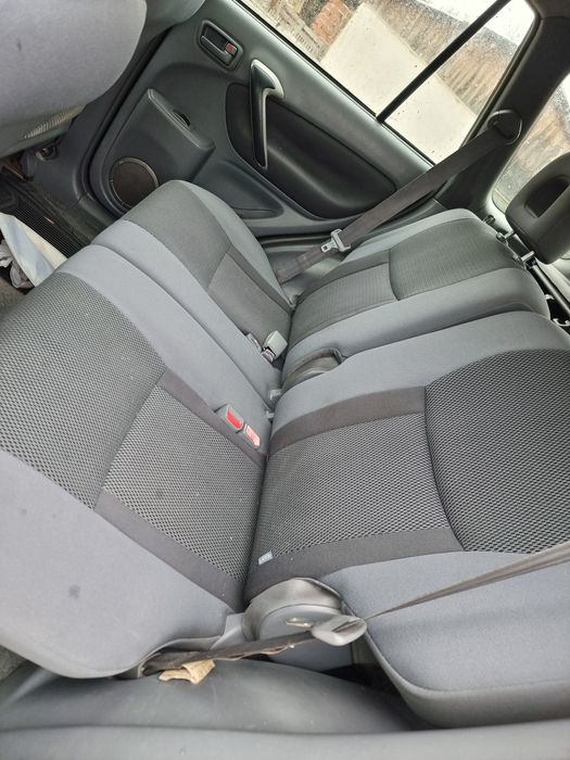 Toyota Rav4 2.0 D4D На части Лети джанти 16 щора