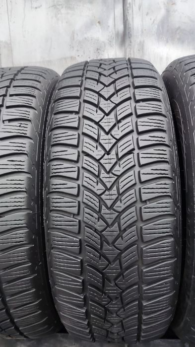 4бр зимни гуми 205/60/16 Esa Tecar
dot23
7мм
Добро състояние на гумите