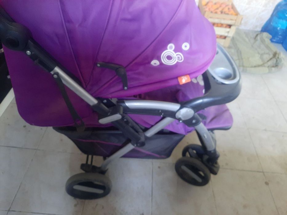 Продам коляску большой удобный