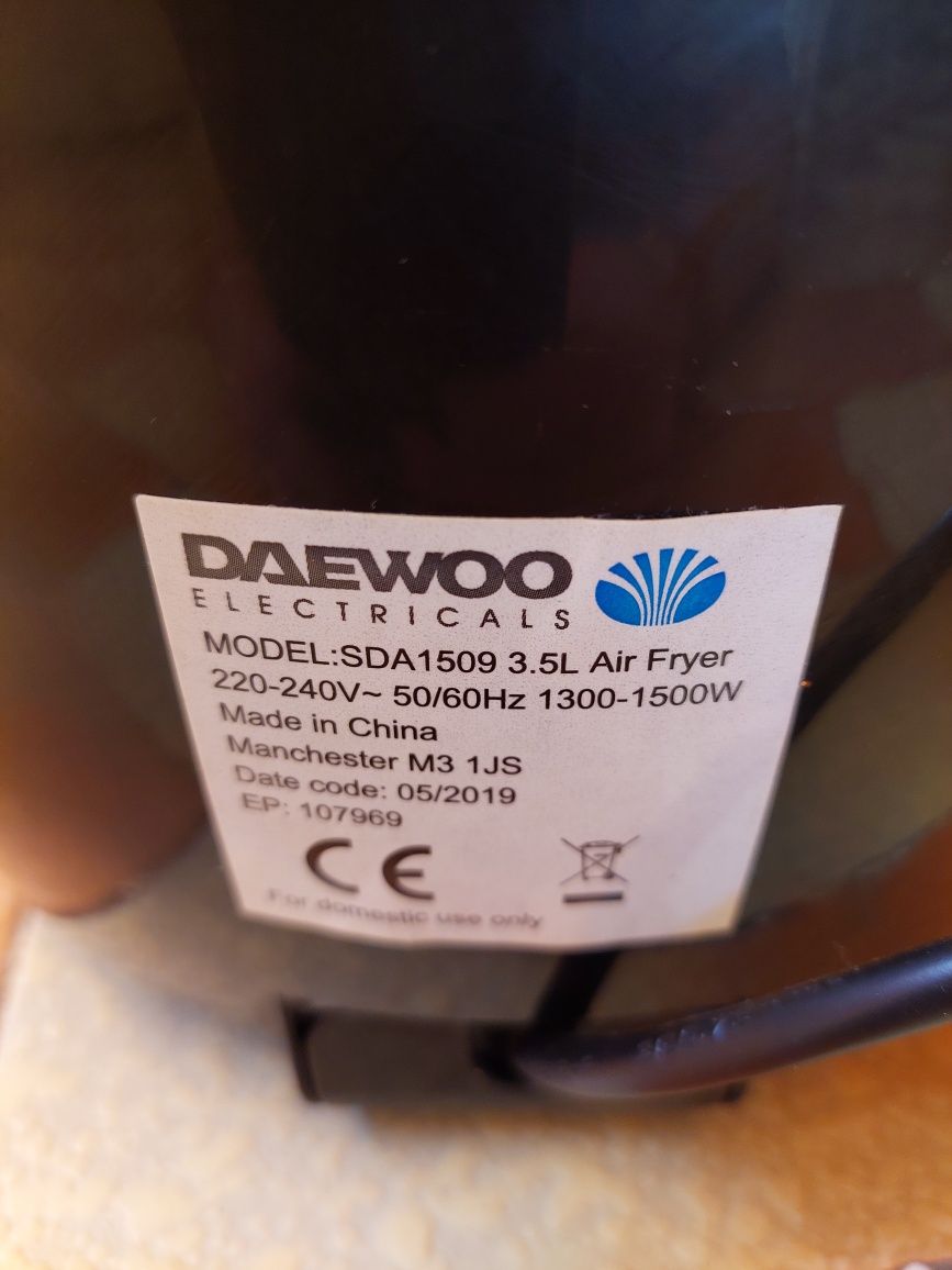 Air fryer фритюрник Daewoo