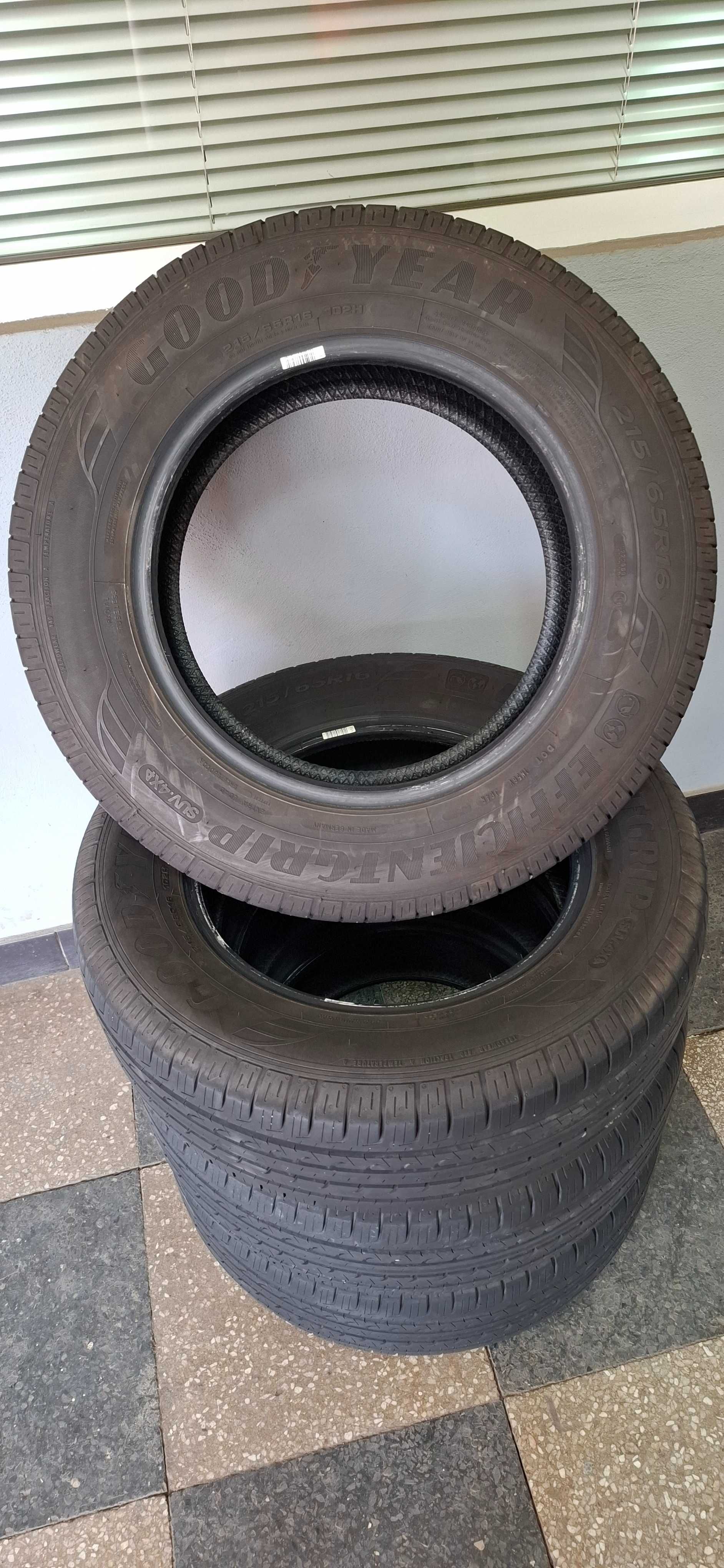 4бр. 215/65/16 Goodyear SUV 7mm грайфер, дот 23г.Безплатен монтаж