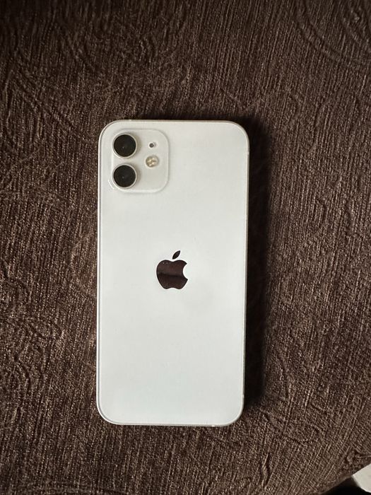 Iphone 12 КАТО НОВ!
