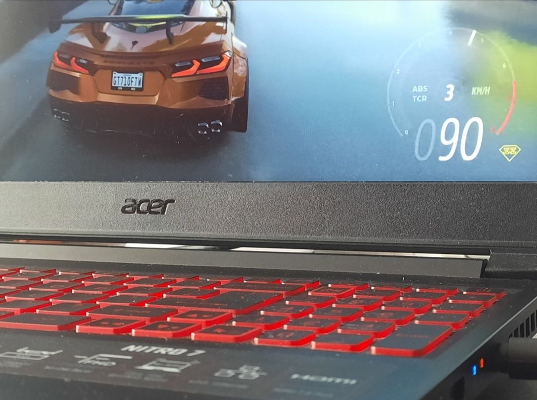 Laptop Gaming Acer Nitro 7 


Procesor Intel Core I7-9750H

Displ