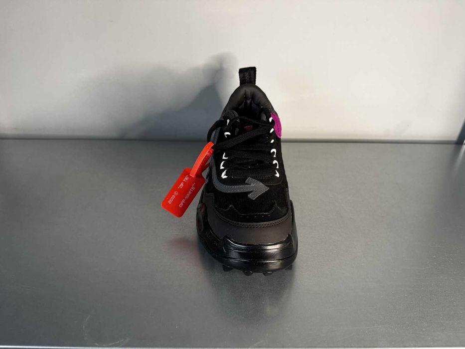 OFF WHITE / различни модели