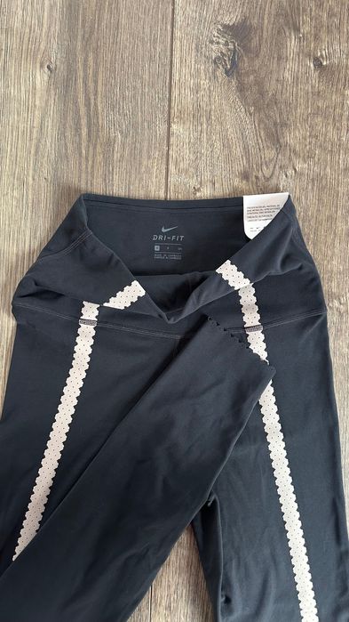 NIKE Yoga Dri-FIT Luxe leggings / XS / NOI / Pret initial 90€ =450 lei