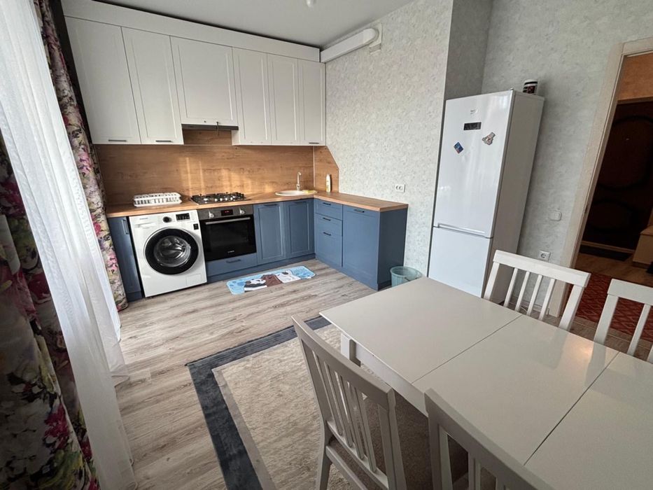 2-х ком с мебелью и техникой 66,8 м2 мкр.Береке