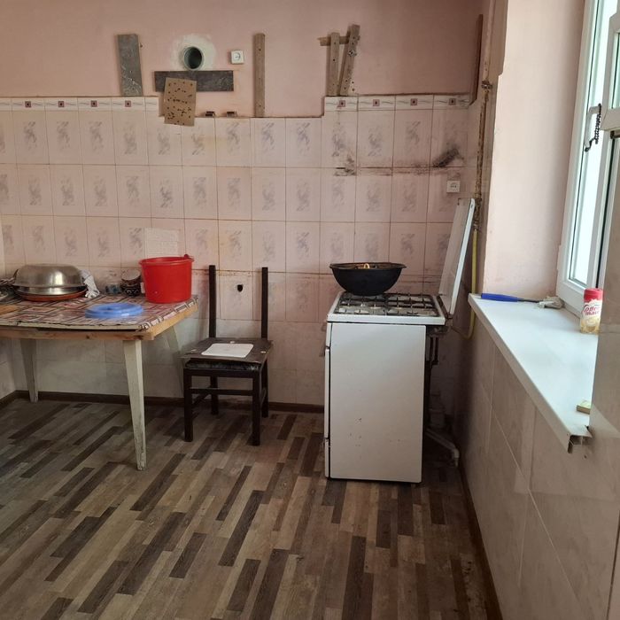 Барча шароитли ховли уй ижарага берилади