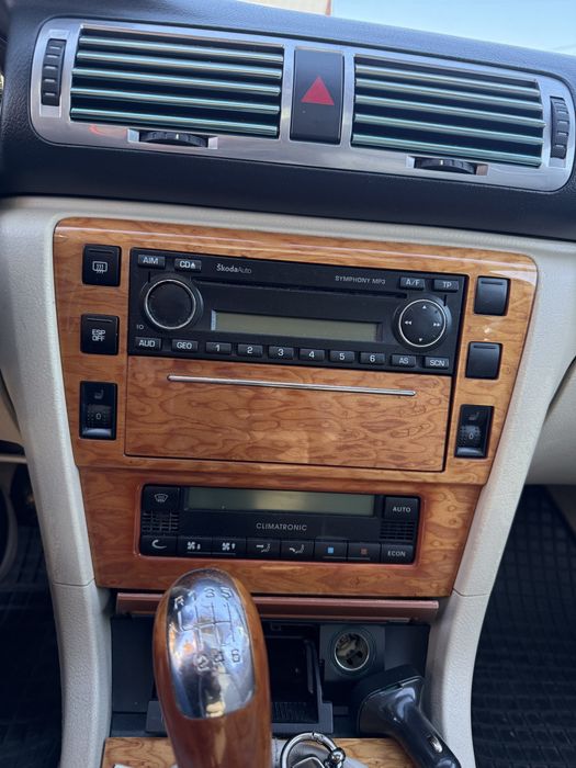 Vand Skoda Superb 2.0 TDI 2007