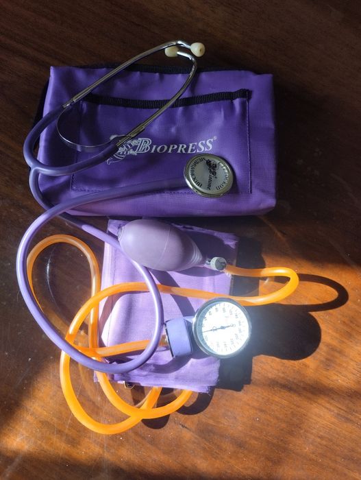 Ручной тонометр.