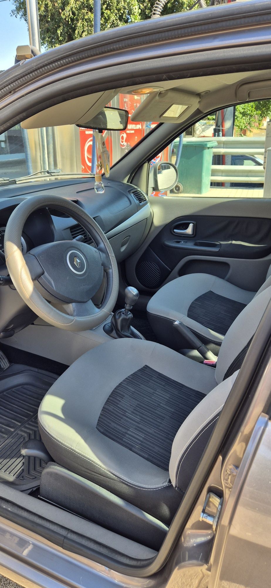 Renault Clio Symbol, 2009