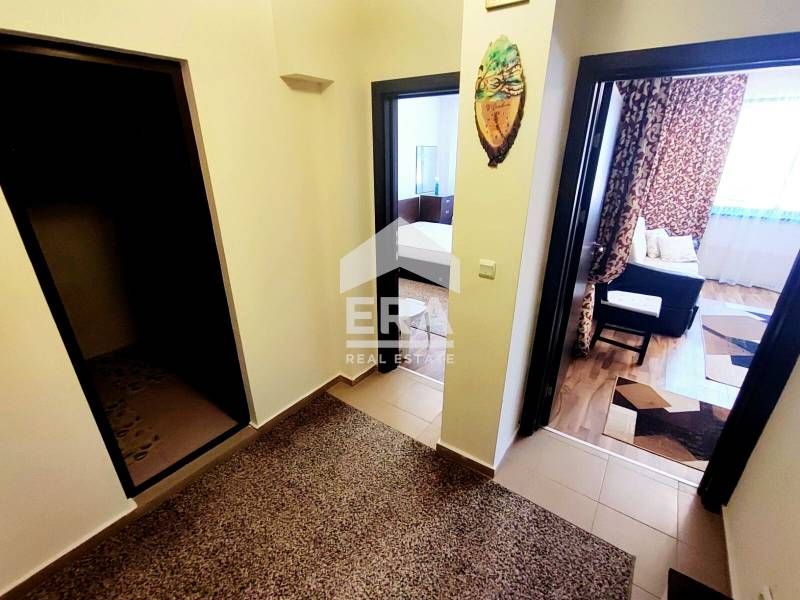 Продава се Двустаен апартамент в Варна, м-т Траката - 70 кв.м за 1400 €/кв.м - Снимка #5