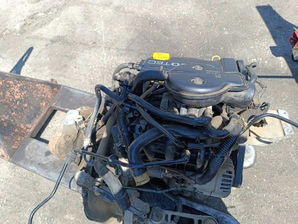Двигател 1.0 бензин Z10XE Опел / Opel 1.0 Z10XE