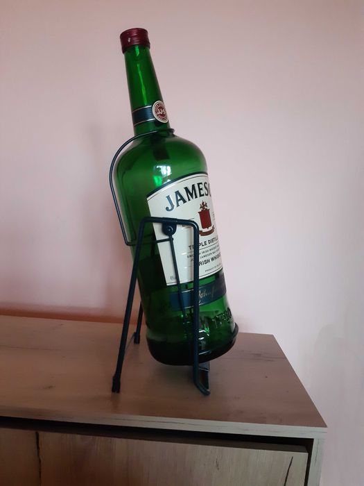 Бутилка (галон) от уиски JAMESON 4.5 литра със стойка (люлка)