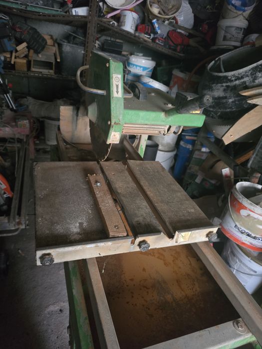 Masina de taiat caramida pe apa