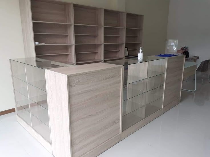 Polka vitrina stelaj magazinlar uchun mebel полка витрина