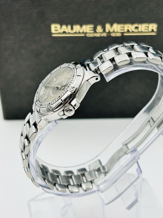Дамски ръчен часовник Baume et Mercier