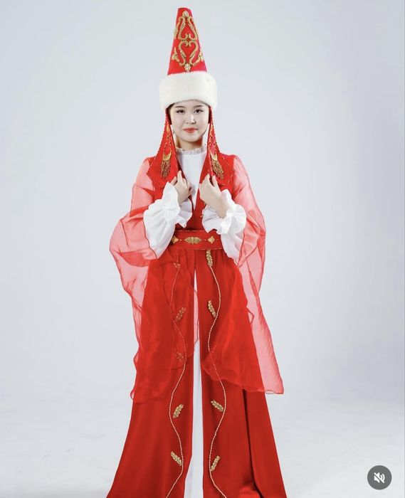 Танцевальные костюмы 6 шт новый