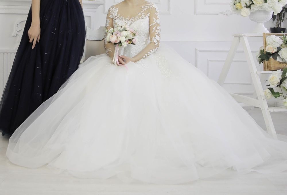 Продам красивое Свадебное платье