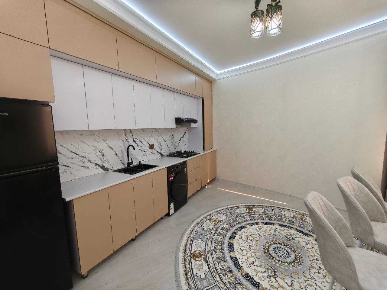 2х комнатная квартира на 8 этаже  63кв/м, в Самарканде