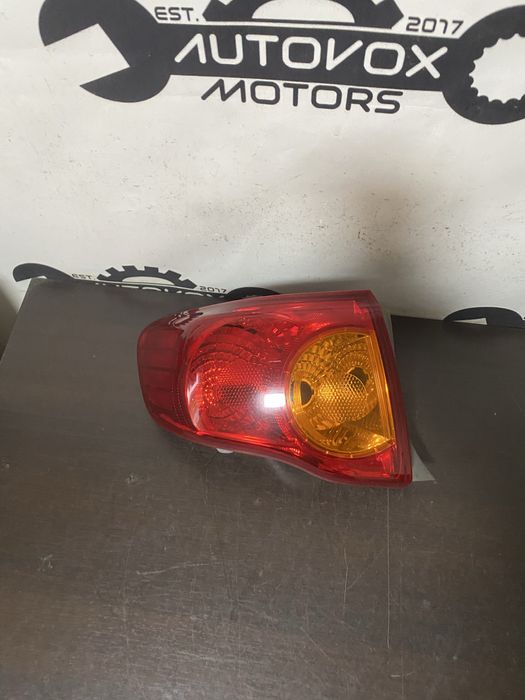 Stop stanga pe aripa Toyota Corolla sedan an2006-2013