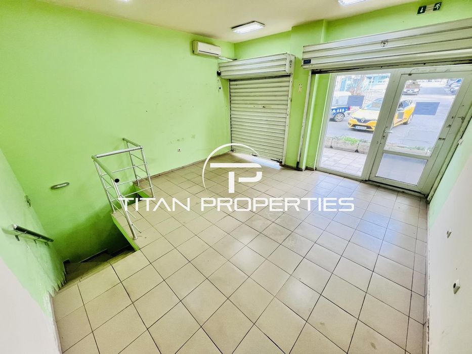Дава се под наем Магазин в Бургас, Център - 64 кв.м за 459 € - Снимка #1