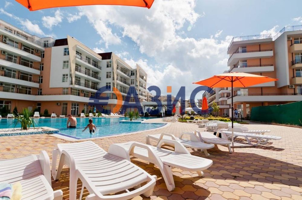 Продава се Двустаен апартамент в к.к. Слънчев бряг - 52 кв.м за 1097 €/кв.м - Снимка #14