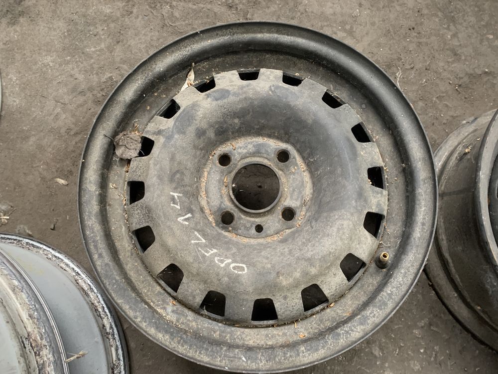 14” 4x100 5,5j Et39 D56,6 Оригинални Метални/Стоманени джанти за Опел.