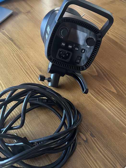 Проф осветление Godox SL60IID