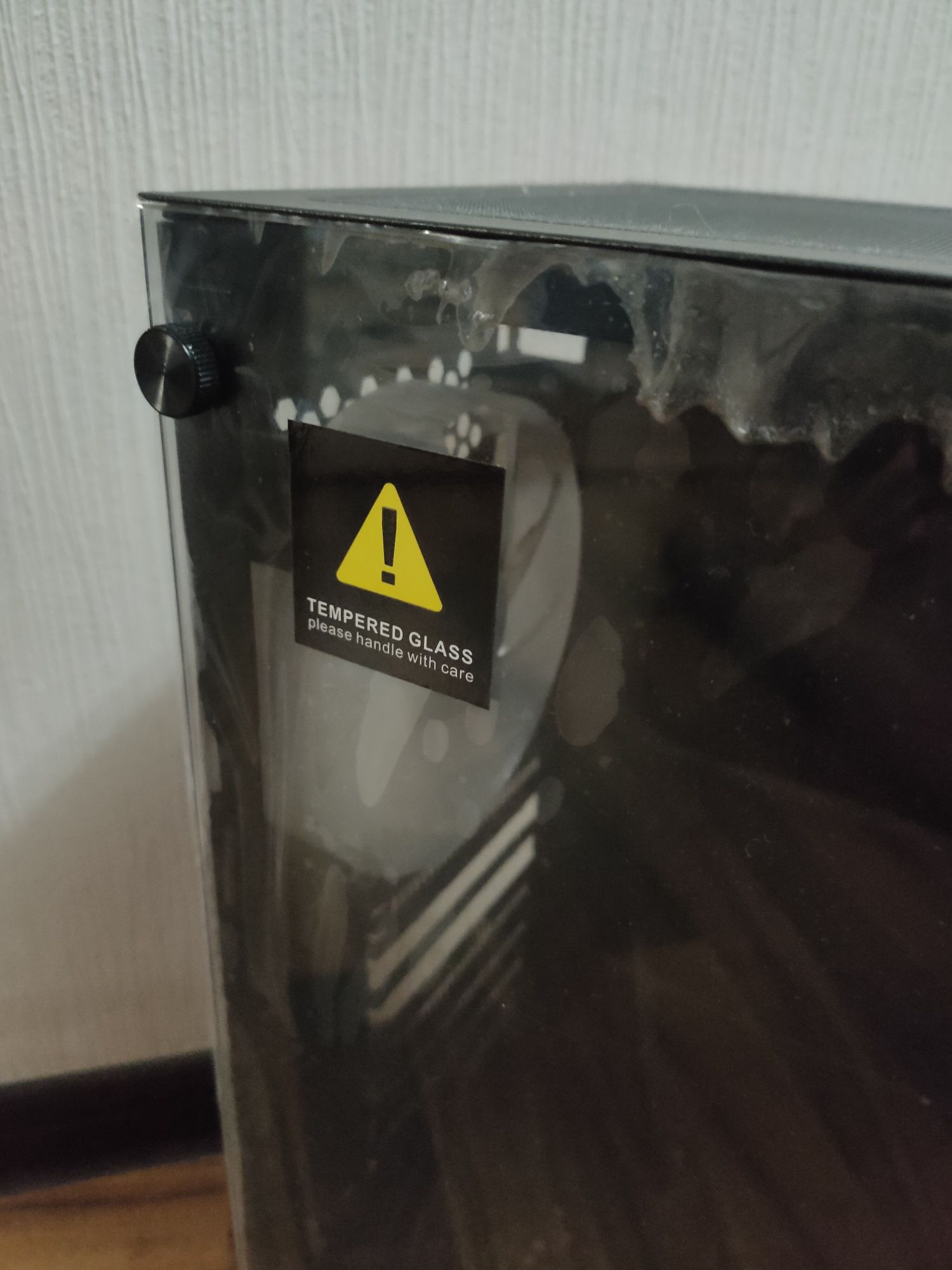 Кейс 4кулера RGB+блок питания 650w.Крышка стекло!