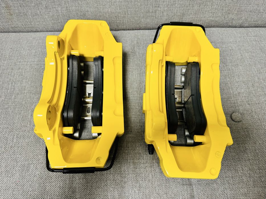 Предни и задни спирачни апарати Brembo от Porsche Cayenne