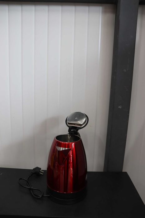 Електрическа кана Herzberg 1,8 L