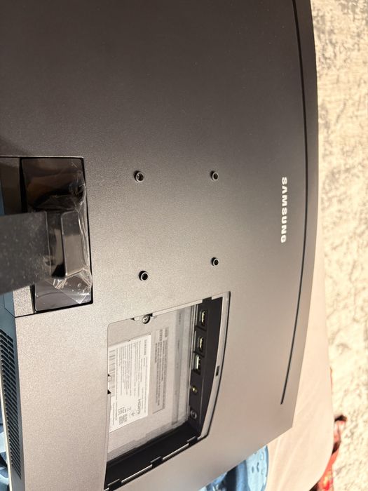 Продается Монитор Samsung C32GJ5x