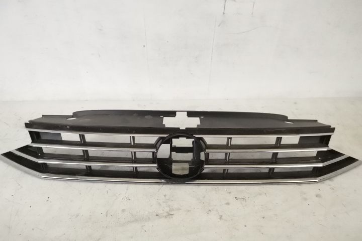 Grila Centrala Radiator Originala Volkswagen VW  Passat  B8 facelift 2