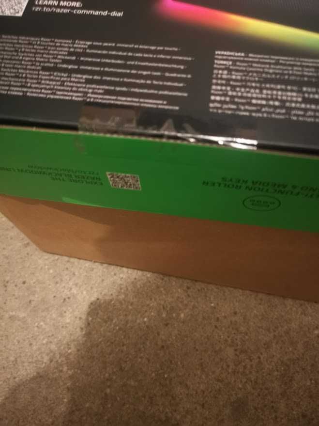 Клавиатура Razer BlackWidow V4 Pro - Green Switch - UK - Black