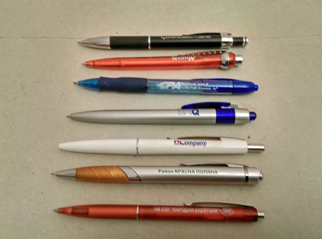 Рекламни химикалки.Графити за молив,химикалка с ключодър.Кож.моливник.