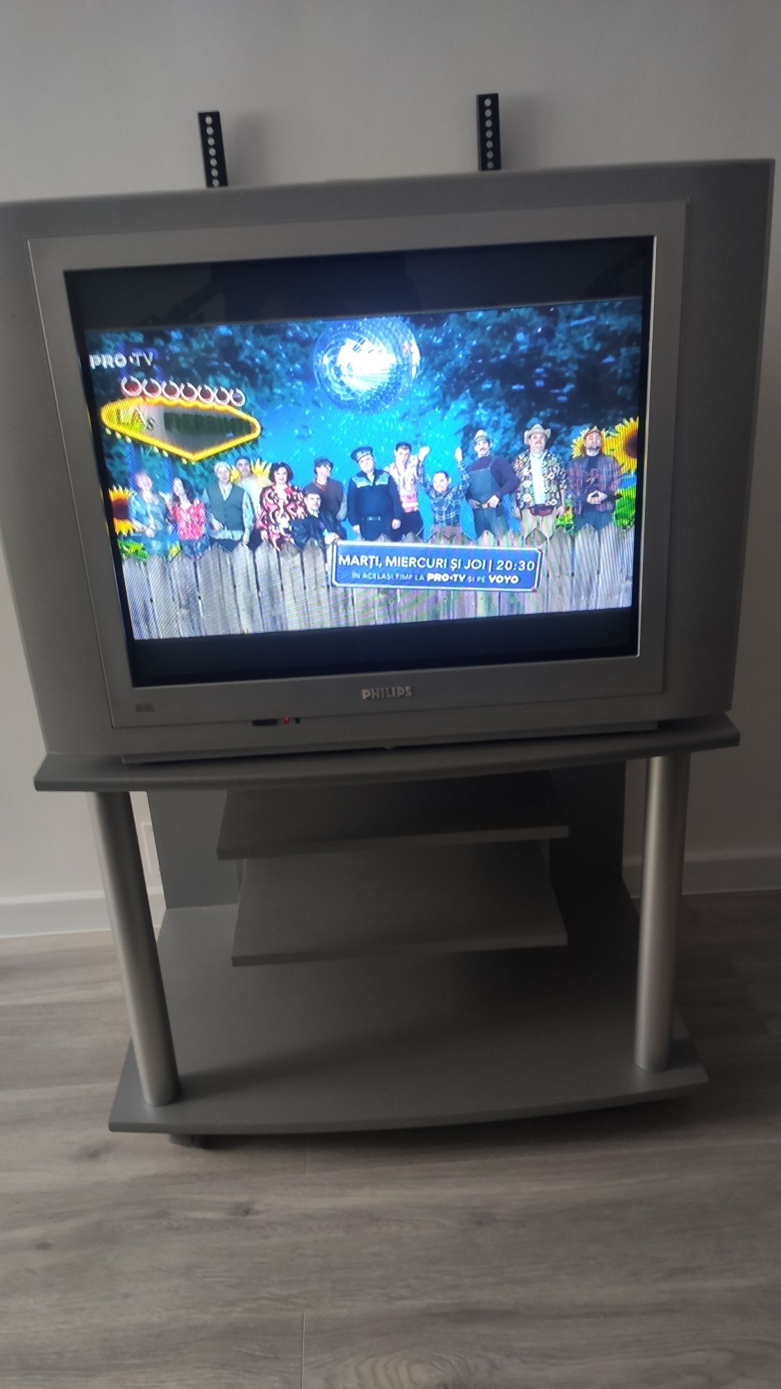 Televizor Philips diag 72cm-comoda tv