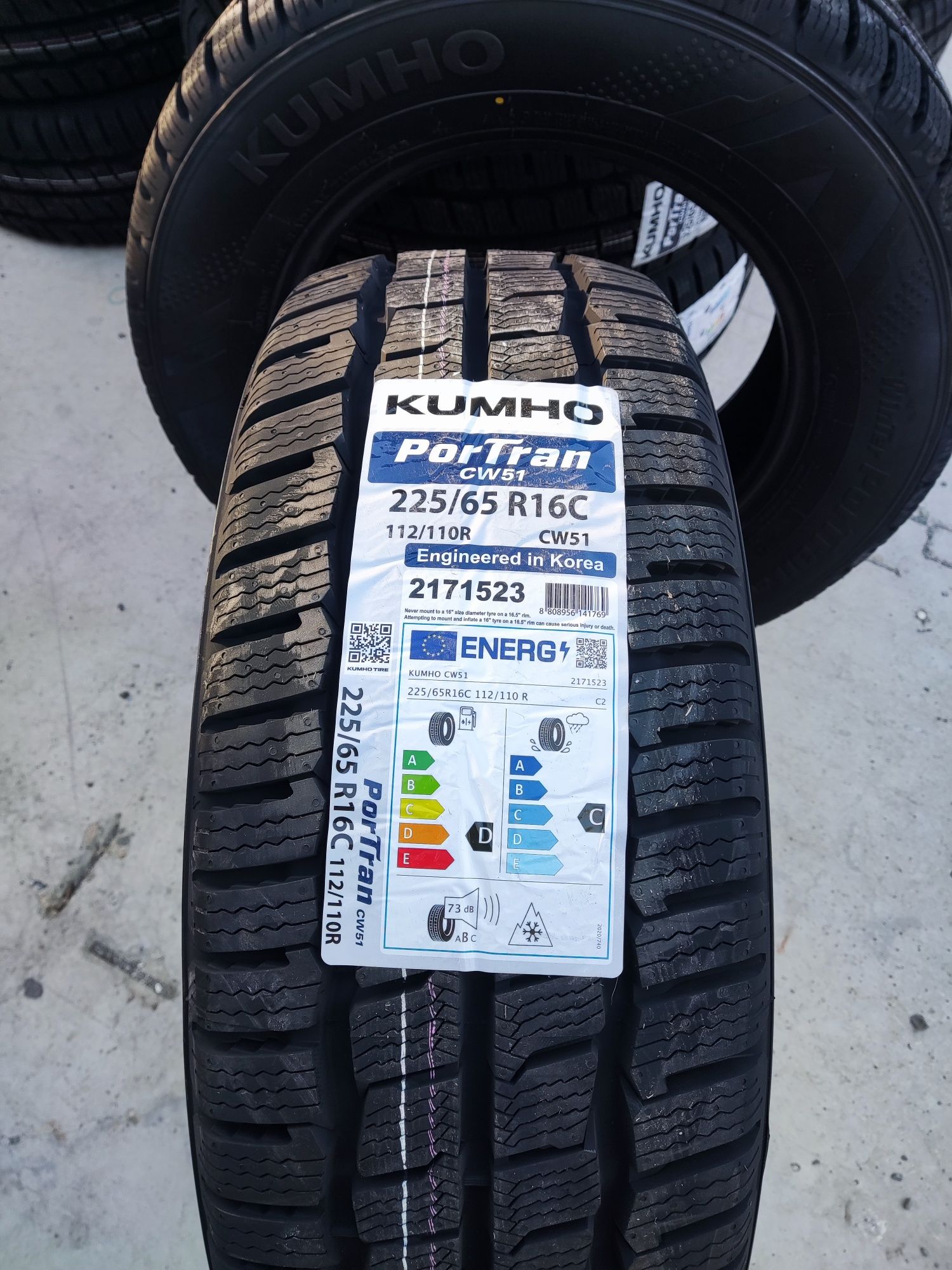 225/65/16C Kumho PorTran WP51