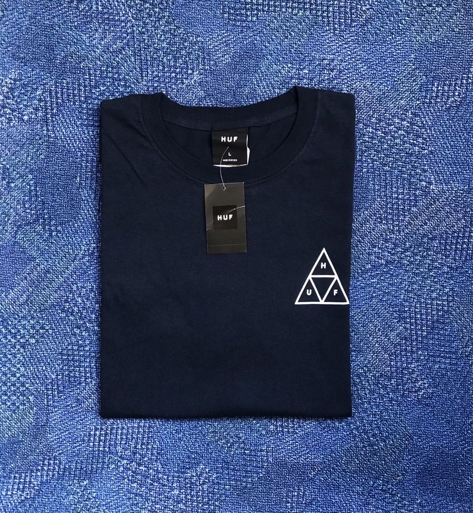 HUF / Levis x The Simpsons ОРИГИНАЛНИ мъжки тениски - M-L