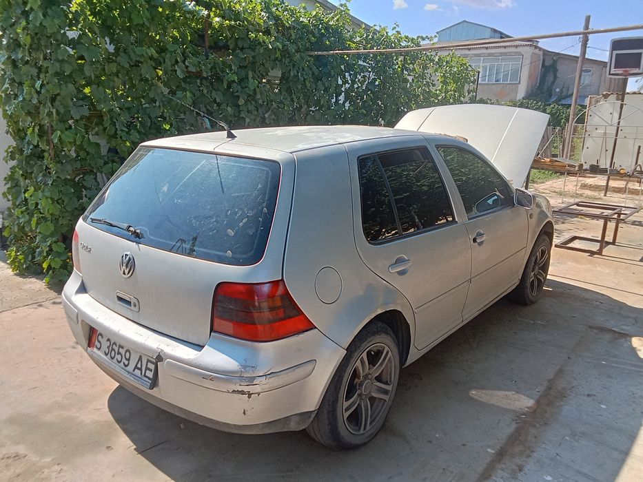 Гольф4 1.6 объем