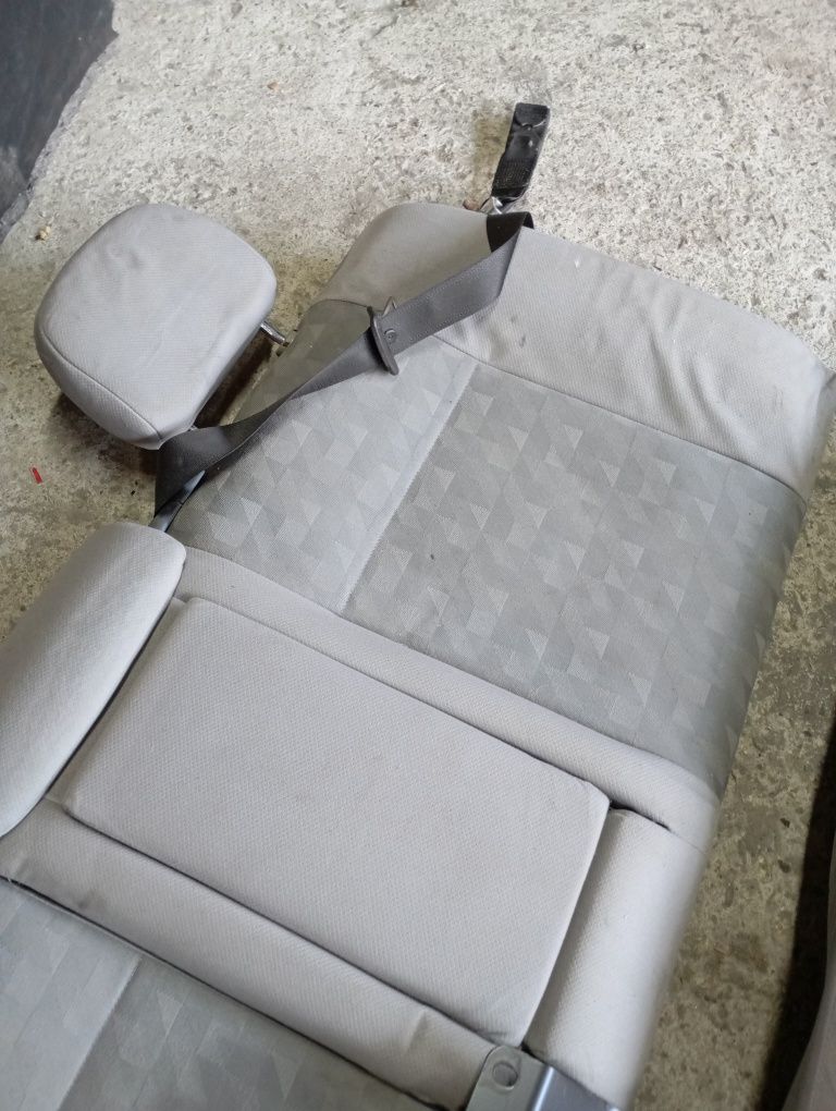 Задни седалки Opel Astra G хечбек