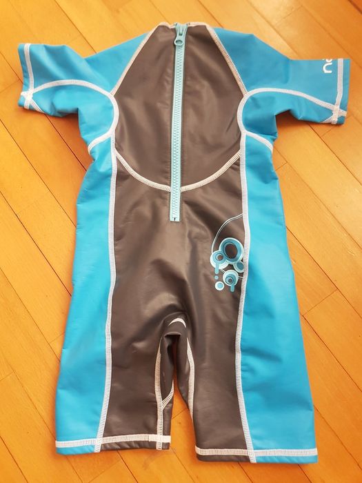 Костюм за плуване