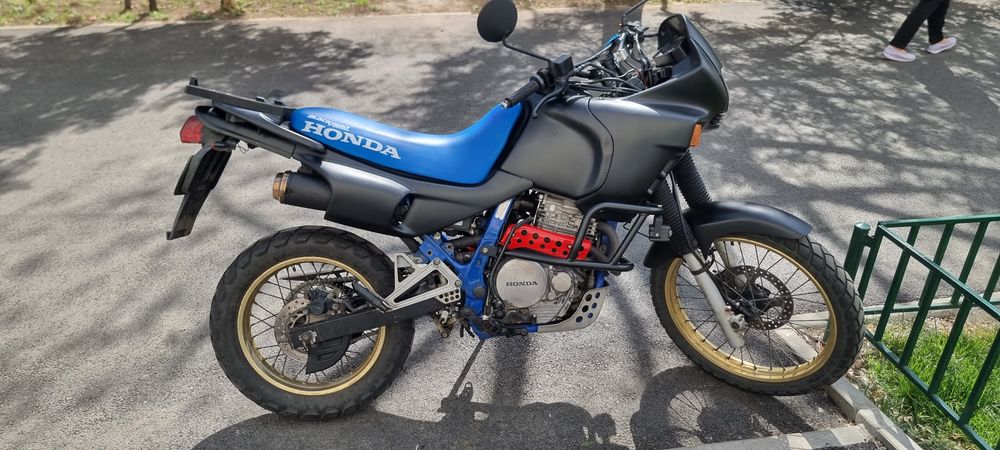 Honda dominator nx650 carnet A2